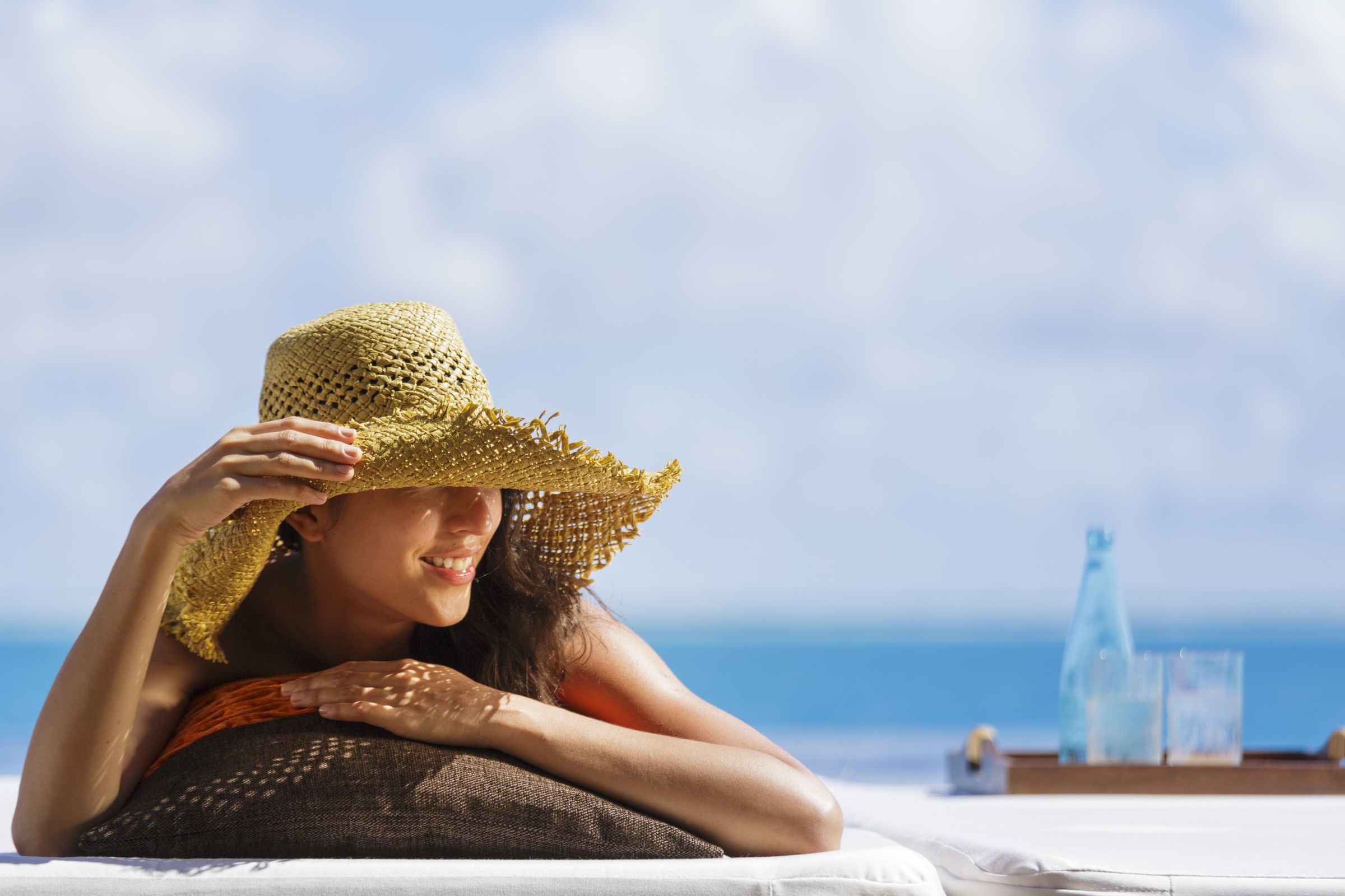 Velavaru_Woman with Hat